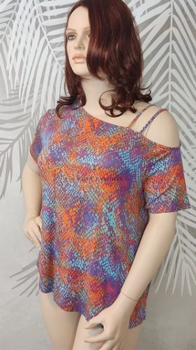 Színes aszimmetrikus vállú plus size felső